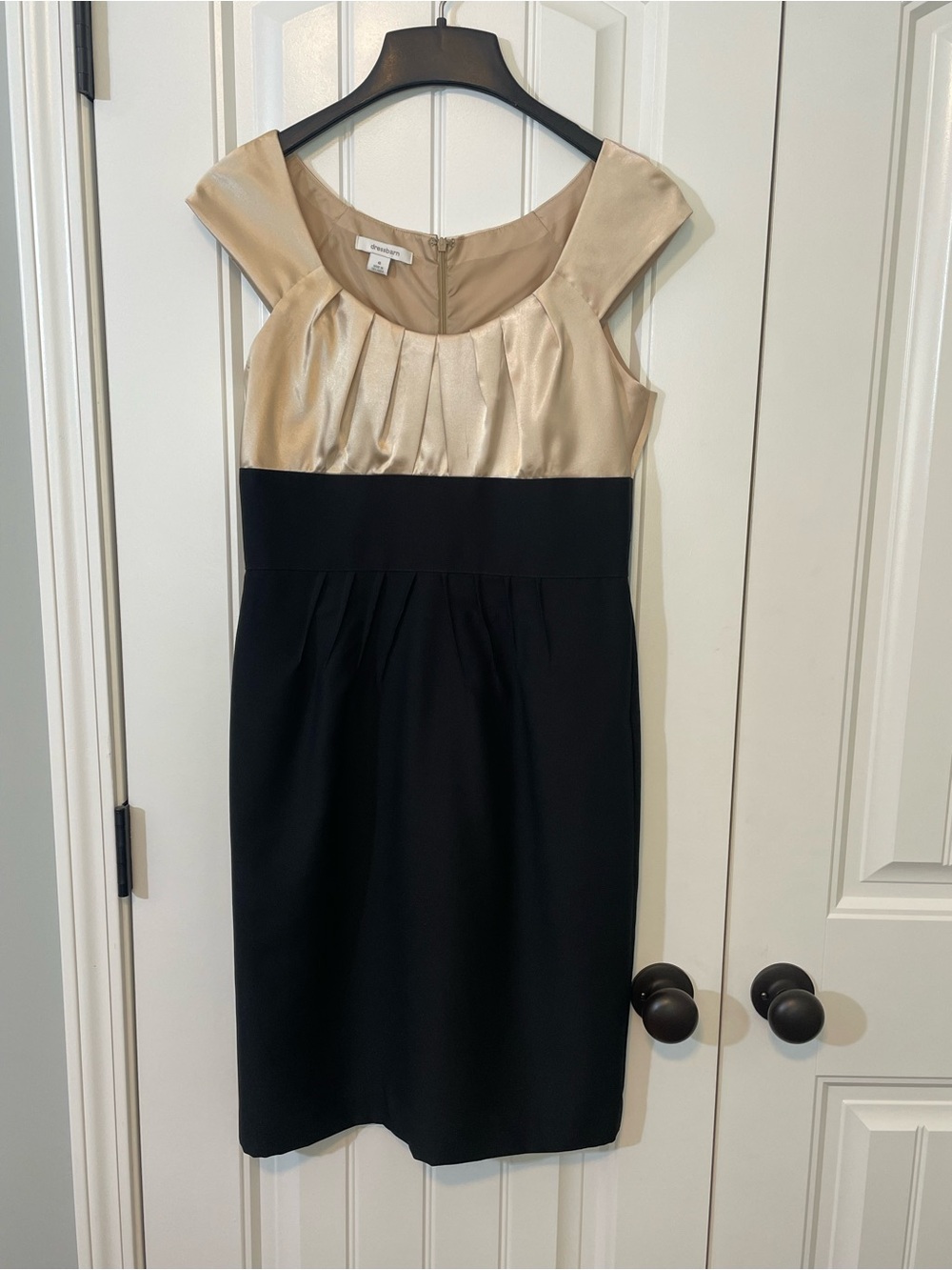 Dress Barn Classic Two-Tone Sheath Dress in Champagne and Black - Size 6